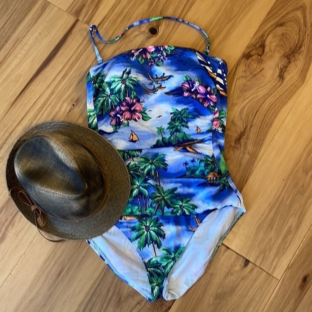 Tommy Bahama Blue Print Tiki Isle One Pc Shirred Sides Bandeau. Size12 D5/A1429